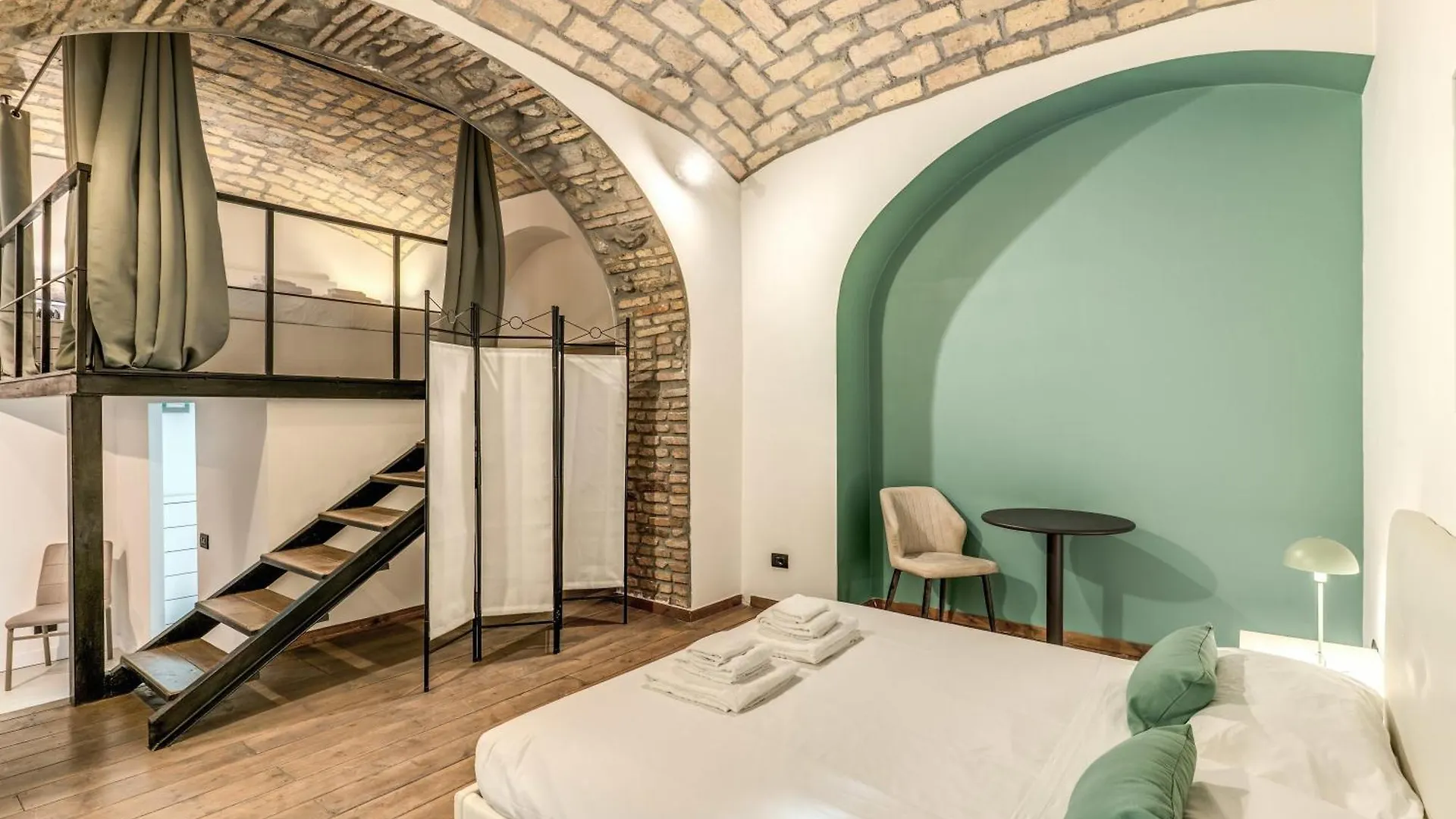Adorable nest near Piazza Del Popolo Alloggio Turistico - CIR 14296 Roma Appartamento