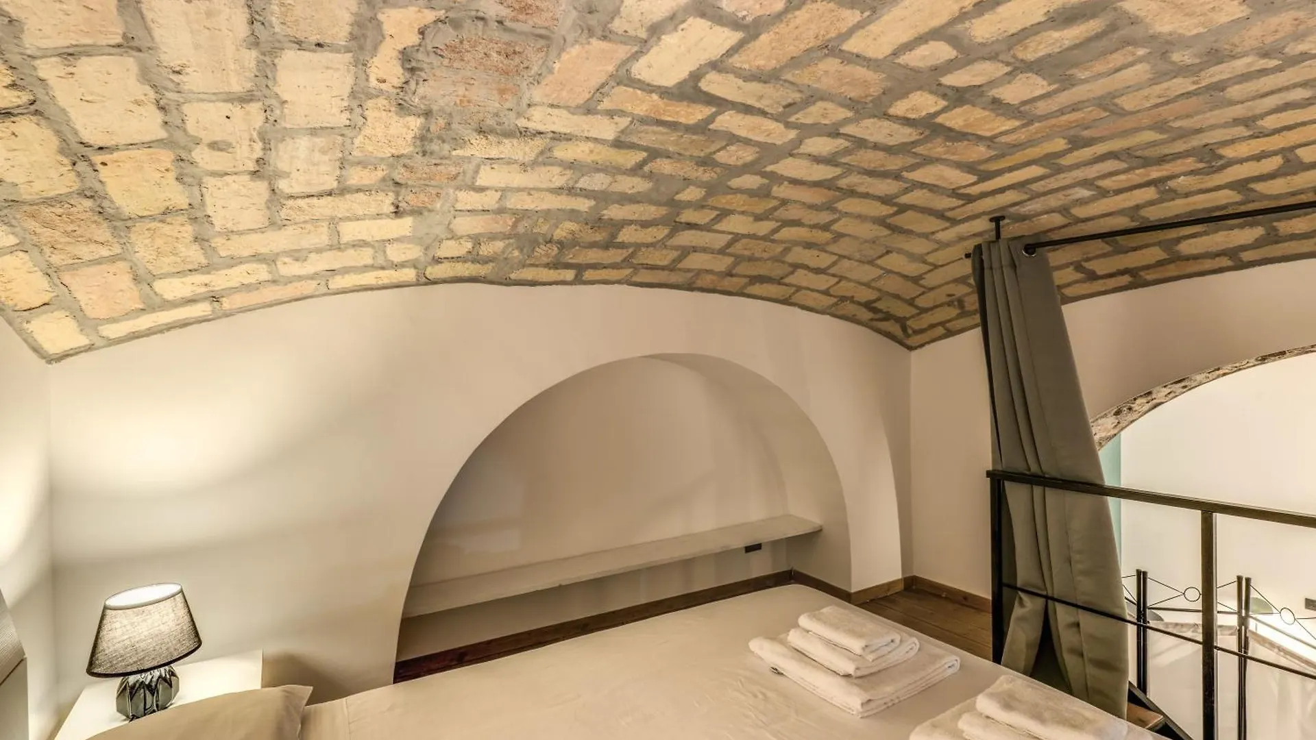 Spacious Apartment Close Vatican Rome